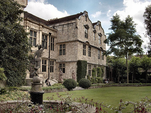 241398307_4e61b14c0e_z